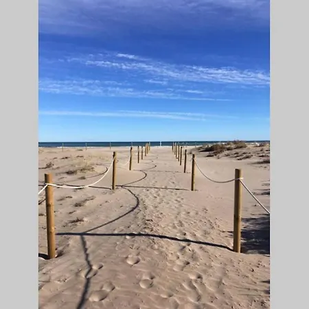 A 400m De La Playa, * Puerto de Sagunto